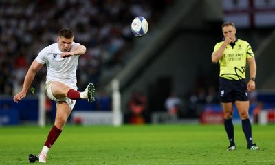 Owen Farrell’s go-slow kick sums up England’s worst display so far