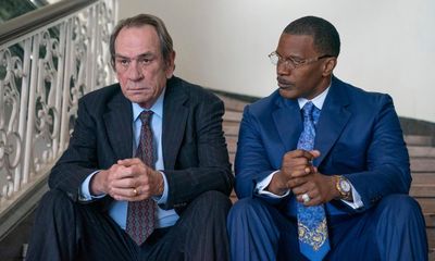 The Burial review – boisterously entertaining courtroom movie with laughs and 90s R&B