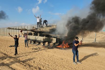 AP PHOTOS: Fear, sorrow, death and destruction in battle scenes in Israel and Gaza Strip