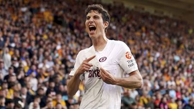 Aston Villa stay fifth as Pau Torres earns draw at Wolves