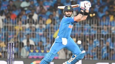 'Jahan Matter Bade hote hain, Wahan King Kohli Khade hote hain': Social media erupts after India's sensational victory