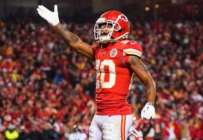 WATCH: Chiefs recover fumble on first play vs. Vikings