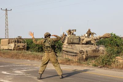 US to hike military aid, send military ships and aircraft closer to Israel