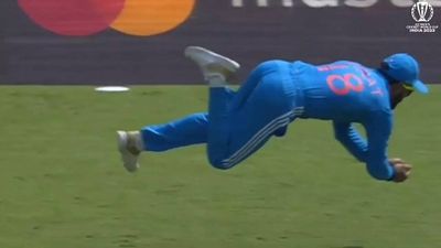 'Kohli's intensity level is always the same whether it’s a match or practice': Fielding coach Dilip decodes Virat's acrobatic catch