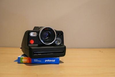 Polaroid’s I-2 Review: The Ferrari of Instant Cameras and Overkill for Most People