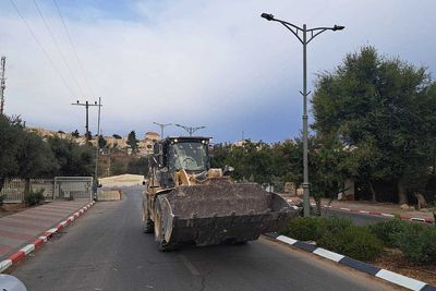 Israeli Forces Neutralize Palestinian Tractor Attack In Hebron