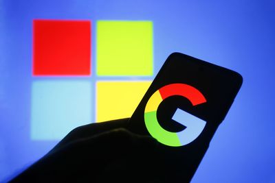 Microsoft accuses Google of monopoly
