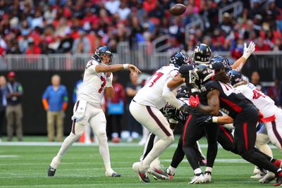 Texans G-T Tytus Howard insists QB C.J. Stroud is not a rookie