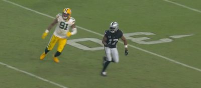 1 clip of a Packers linebacker trying and failing to guard Davante Adams has fans furious at DC Joe Barry