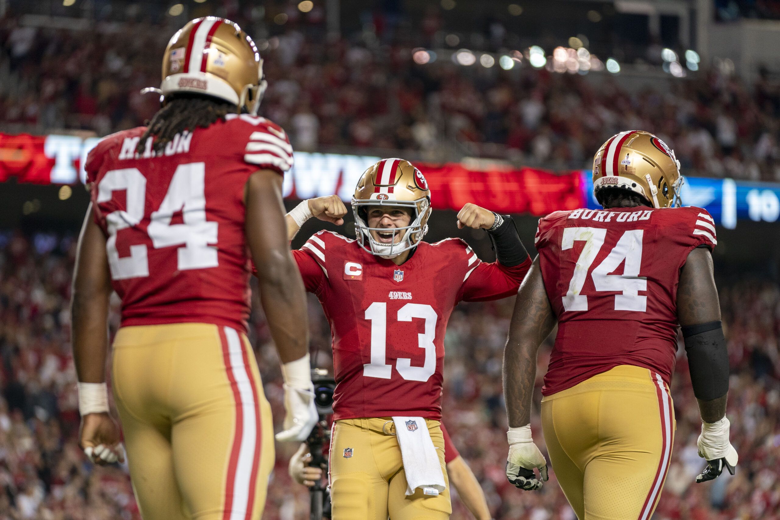 49ers, Purdy Overcome Another Slow Start to Pull Away From Giants - Sports  Illustrated