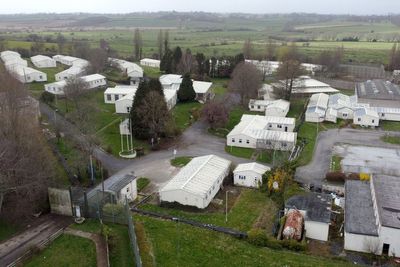 Government completes purchase of site proposed for asylum seekers, council says