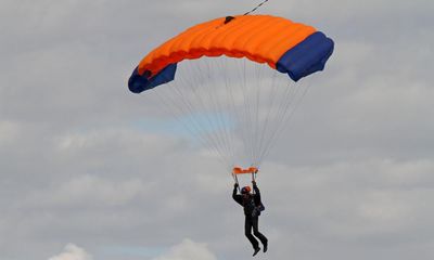 Skydiver found dead in Florida yard after apparent parachuting accident