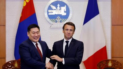 Mongolia president begins France visit to discuss uranium mining, energy