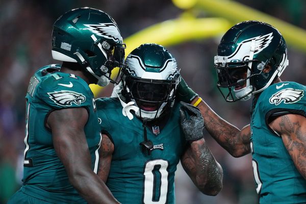 D'Andre Swift: the homecoming king behind the Eagles' undefeated start, NFL