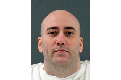 Texas prepares for inmate's execution in hopes that Supreme Court allows it to happen