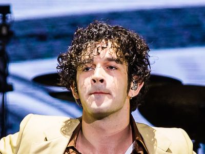 Matty Healy defends Malaysia kiss in 10-minute speech at The 1975 concert in Dallas