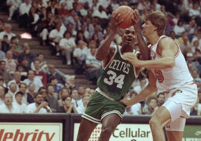 On this day: Kevin Gamble, Gene Stump born; Paul Westphal debut