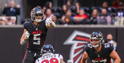 LOOK: Rooftop view of Falcons’ trick play vs. Texans