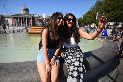 Selfies ‘could be damaging to women at risk of eating disorders’
