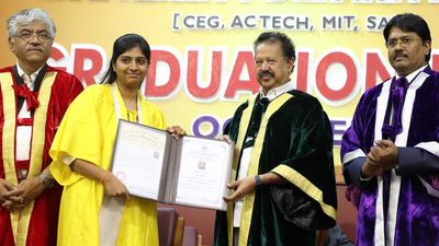 Over 4,000 students graduate from Anna University