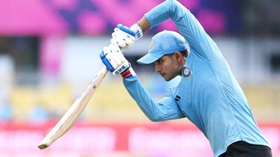 WATCH: Shubman Gill reaches Ahmedabad ahead of Pakistan clash