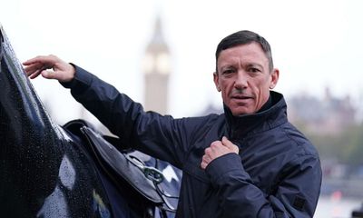 Frankie Dettori abandons retirement plans to continue racing career in US