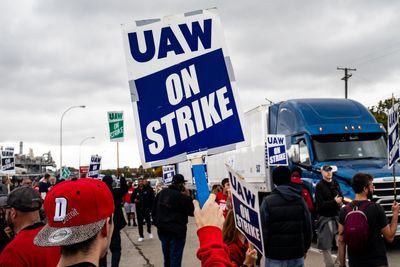Ford slides as UAW expands strike action to giant Kentucky truck plant