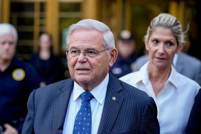 Menendez charged with acting as agent for Egyptian government