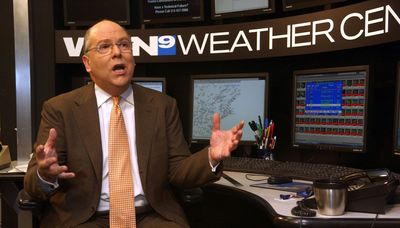 Tom Skilling, longtime WGN weather forecaster, to retire in February