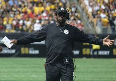 Steelers HC Mike Tomlin kisses the Ravens goodbye after win