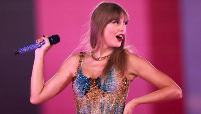 Taylor Swift makes movie magic with ‘Eras’ film