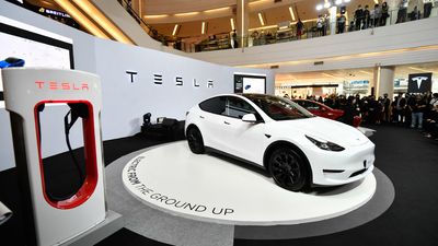 Tesla stock slips as the electric vehicle leader faces a big new problem