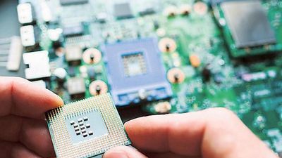 Government mulls partnerships to make semiconductor chips