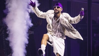 Maluma gets emotional in sexy, electrifying Allstate Arena show