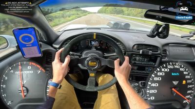 Listen To A 2000 Chevy Corvette Rumble Its Way To 172 MPH On Autobahn