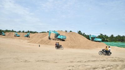 Sand mining in T.N. | Senior official calls for cleaning up “internal mess”, disclosing all illegal sand mining sites to ED