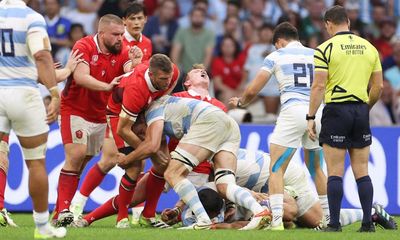 Warren Gatland laments Wales’s failure to handle ‘disruptive’ change of referee