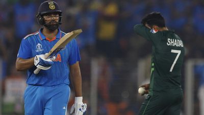 Well-rounded India has the edge in the India - Pakistan clash