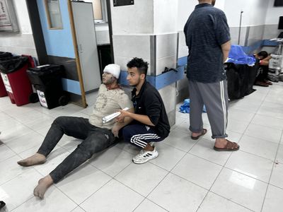 Gaza hospitals close to collapse