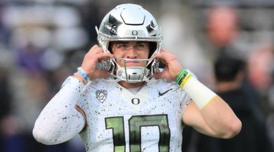 College Football Fans Have Strong Opinions on Oregon’s ‘Cookies ’N Cream’ Uniforms