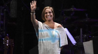 Mary Lou Retton Makes ‘Remarkable’ Progress in Pneumonia Recovery, per Daughter
