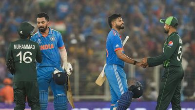 'Completely owned the Pakistanis': Wishes pour in as Team India pummels arch-rivals in ODI World Cup