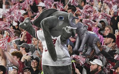 Alabama football: Why is the Crimson Tide’s mascot an elephant?
