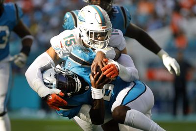 Who the experts are taking in Dolphins vs. Panthers
