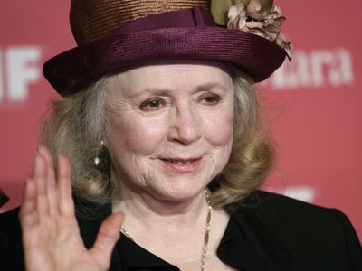 Actor Piper Laurie, known for roles in 'Carrie' and 'The Hustler,' dies at 91