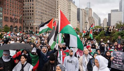 ‘We don’t want people to die’: Thousands attend downtown rally on Saturday in support of Palestinians