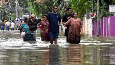 Heavy rains pound capital inundating low-lying areas