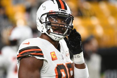 Browns vs. 49ers: Myles Garrett tosses All-Pro Trent Williams aside with ease