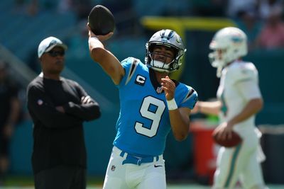 Panthers surge to 14-0 lead over Dolphins after first quarter