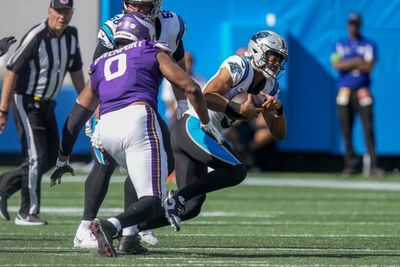 Vikings’ Marcus Davenport leaves on cart with an ankle injury